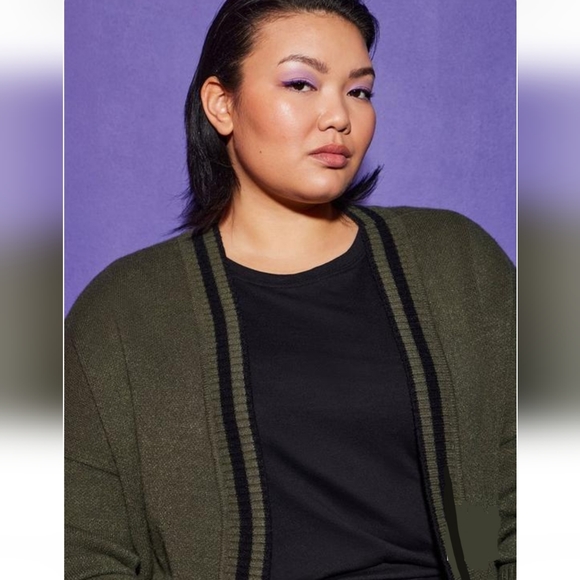 Lovesick Cardigan - Picture 3 of 8